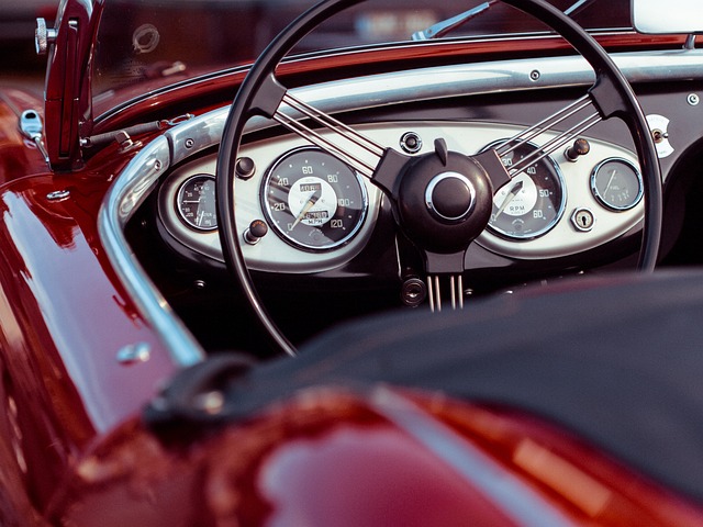 Auto d’epoca: fascino, restauro e passione per i gioielli del passato